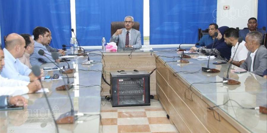 محافظ بني سويف للتنفيذيين: اسمعوا المواطن أولًا وصارحوه بالحقيقة - المدينة برس