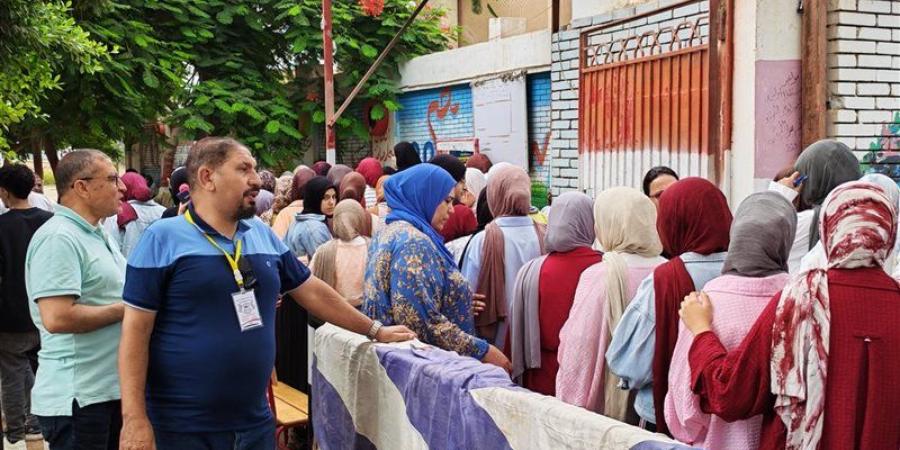 ماراثون امتحانات الثانوية العامة يصل المحطة الأخيرة بالأحياء والرياضيات والإحصاء في الغربية - المدينة برس