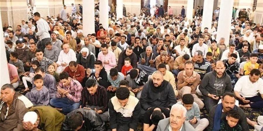 نقل شعائر صلاة الجمعة من مسجد الرحمن بالإسماعيلية (بث مباشر) - المدينة برس