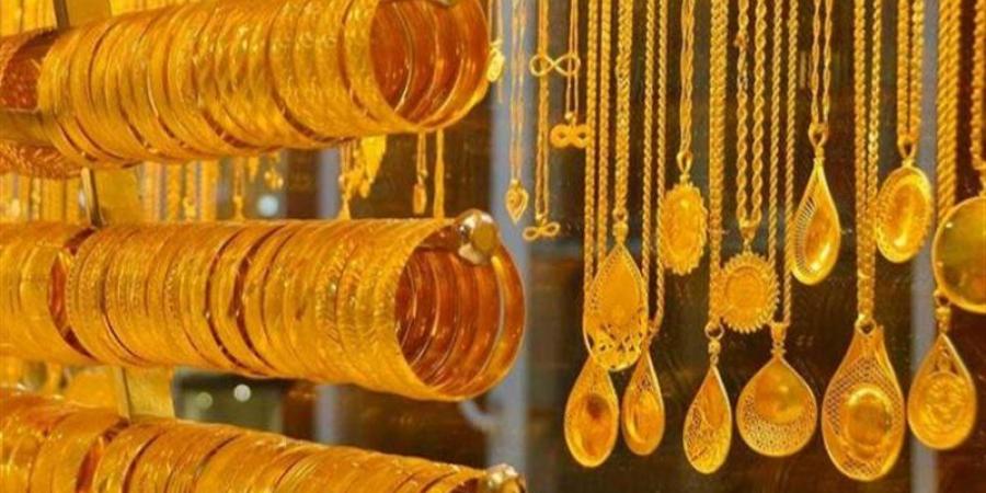 مذيع يتهم زوجته عرفيا بالجمع بين زوجين والاستيلاء على ذهب بـ700 ألف جنيه بالبساتين - المدينة برس