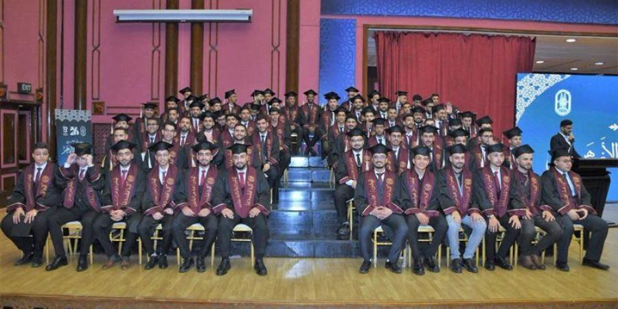رئيس جامعة الأزهر بحفل تخرج هندسة قنا: خريجونا يجمعون بين التميز العلمي والقيم (صور) - المدينة برس