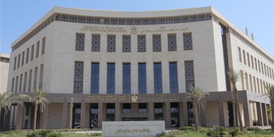 طلب إحاطة لإعادة النظر بقرار منع تحويل الطلاب إلى grade 12 بالنظام الدولي - المدينة برس