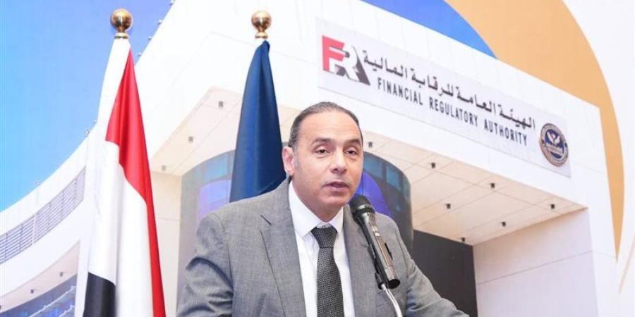 رئيس الرقابة المالية يصدر قرارًا بتشكيل لجنة تنسيقية بين الهيئة والبورصة ومصلحة الضرائب - المدينة برس
