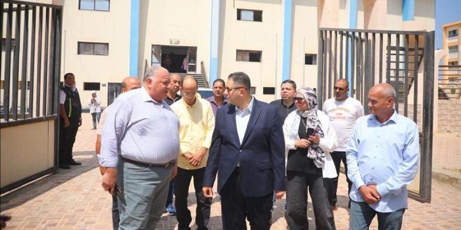 محافظ دمياط يتفقد الصالة المغطاة برأس البر لبحث خطة تطويرها الشامل - المدينة برس