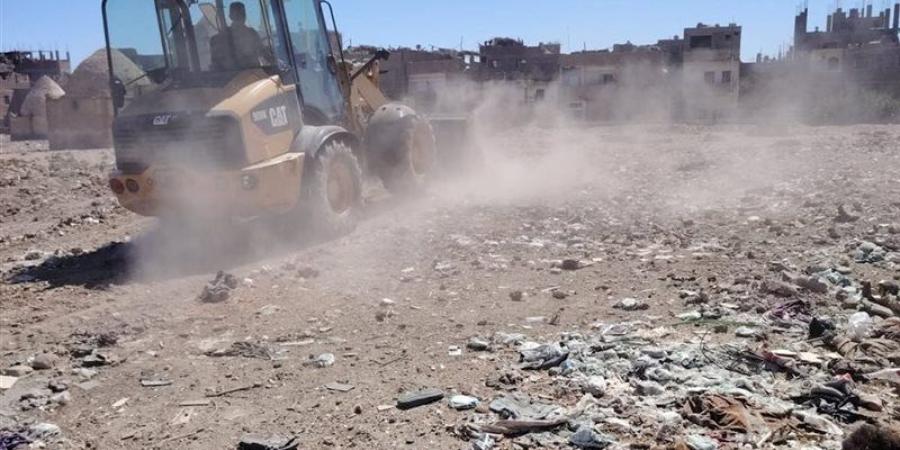 رفع 95 طنًّا من القمامة وتحسين كفاءة النظافة بشوارع قنا (صور) - المدينة برس