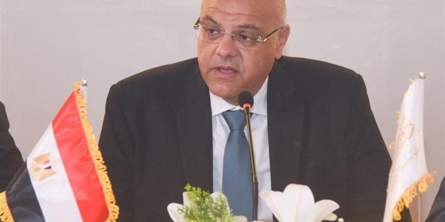 حملات مكثفة في الإسكندرية لإزالة إشغالات الباعة الجائلين - المدينة برس