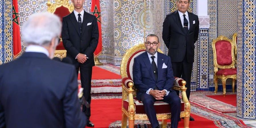 الملك يستقبل والي بنك المغرب - بوابة المدينة برس