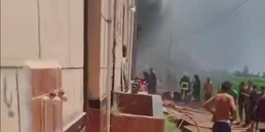 النيابة تعاين حريق "مصنع فايبر المحلة"، وصور أولية ترصد حجم المأساة - المدينة برس