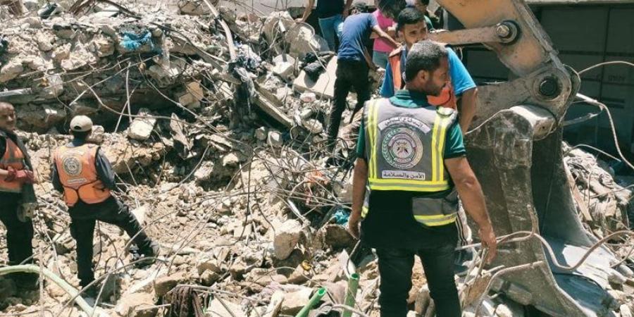 غزة تنزف رغم وقف إطلاق النار.. استشهاد أم فلسطينية وأطفالها الأربعة في قصف إسرائيلي جديد.. خروقات متواصلة تعمق الكارثة الإنسانية ومطالب بتحرك دولي عاجل - المدينة برس