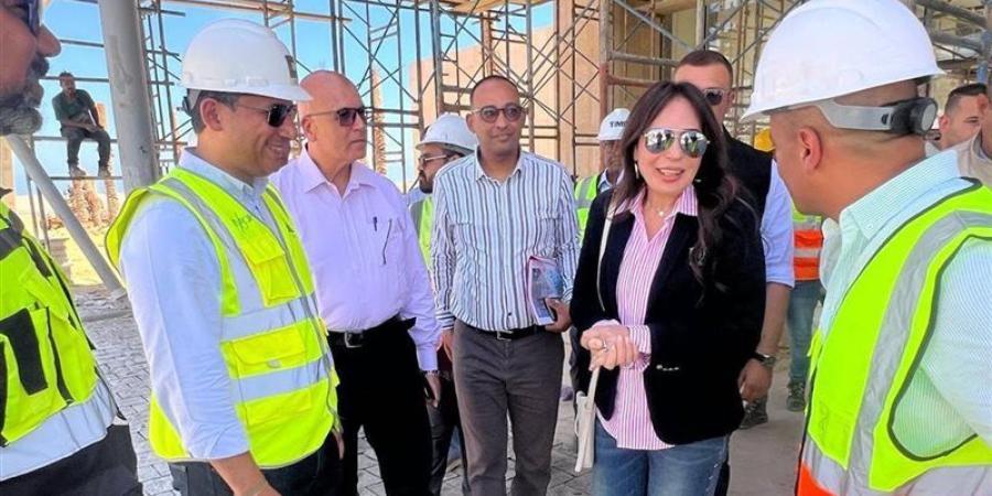 وزيرة الإسكان تتفقد مشروع تطوير منطقة "علم الروم" - المدينة برس