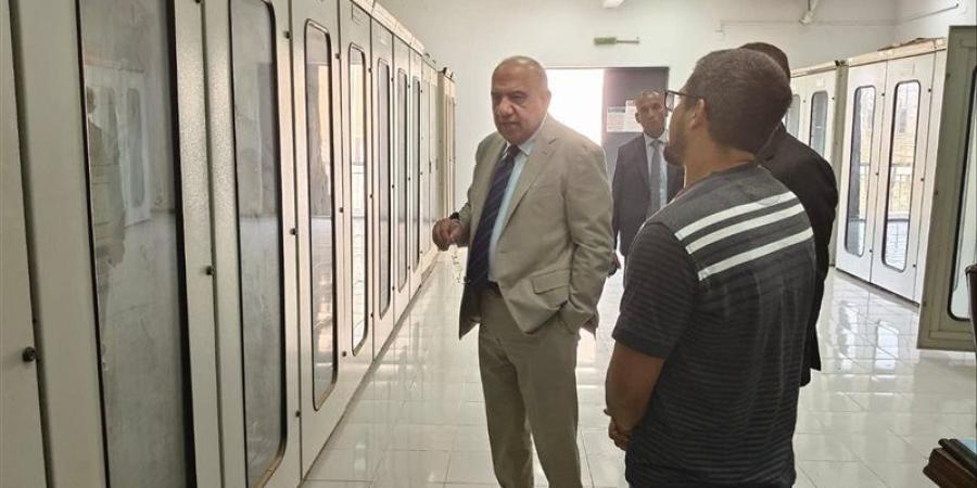بسبب الموجة الحارة، ارتفاع أحمال الشبكة القومية للكهرباء إلى 39 ألف ميجاوات - المدينة برس