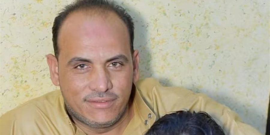 غدروا به بعد "جلسة الصلح" بساعات.. تفاصيل مأساة "رزق" الذي قُتل أمام طفله الصغير في قويسنا - المدينة برس
