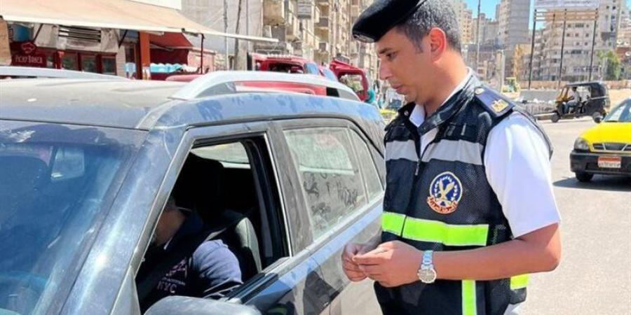 الداخلية تواصل ضرباتها الأمنية.. ضبط قضايا مخدرات و107 آلاف مخالفة مرورية خلال 24 ساعة - المدينة برس