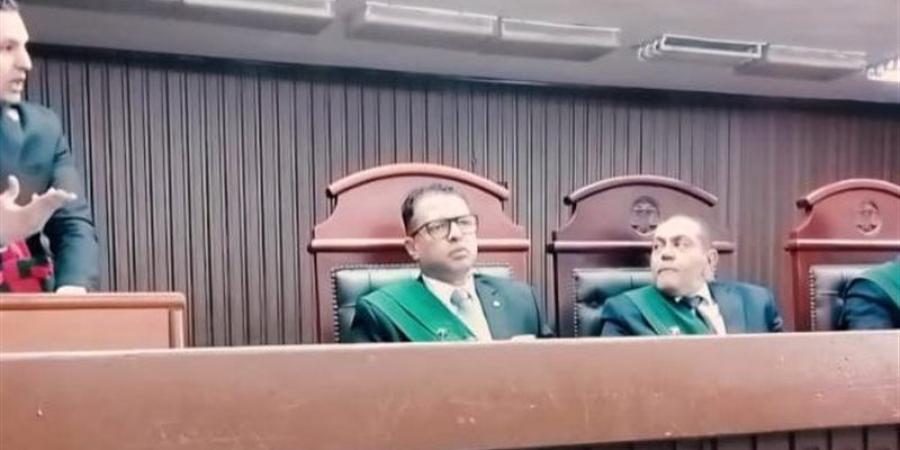 المشدد 15 عامًا للأم وشريكها بعد تعذيب طفلها حتى الموت في شبرا الخيمة - المدينة برس