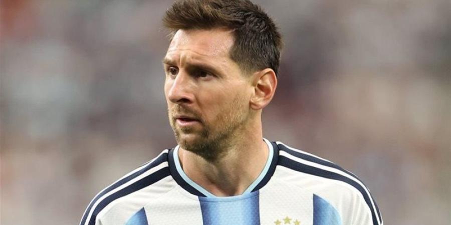 جماهير إسبانيا تسخر من ميسي خلال احتفالات التتويج بالمونديال (فيديو) - المدينة برس