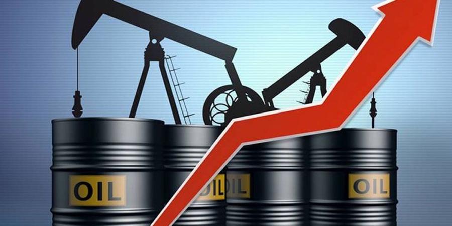 النفط يتجه لمكاسب أسبوعية وسط هجمات في البحر الأحمر وخفض إنتاج قازاخستان - بوابة المدينة برس