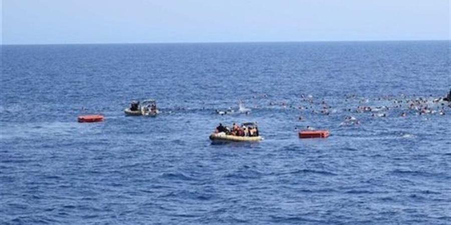 استنفار على شاطئ بورسعيد للبحث عن شاب اختفى داخل مياه البحر فجرًا وسط أمواج عاتية - المدينة برس