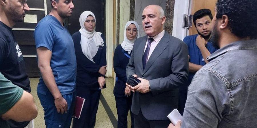 وكيل الصحة بالقليوبية يحيل طبيبين وممرضين للتحقيق في جولة مفاجئة على مستشفى أبو المنجا - المدينة برس