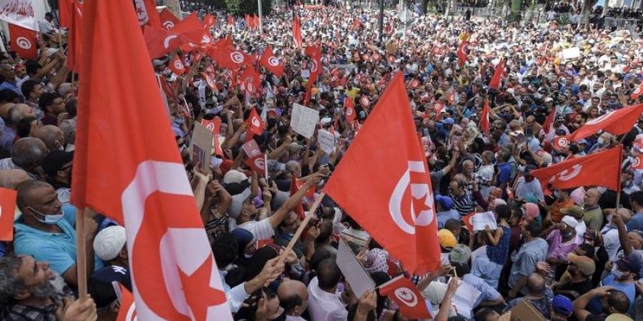 مسيرة بتونس تناهض سياسات سعيد - بوابة المدينة برس