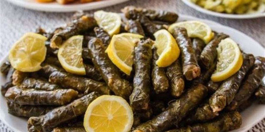 طريقة عمل محشي ورق العنب، أكلة شهية تسعد أفراد أسرتك - المدينة برس