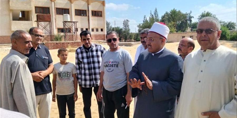 رئيس المنطقة الأزهرية بالإسماعيلية يبحث إعادة تخصيص أرض معهد الهيش - المدينة برس