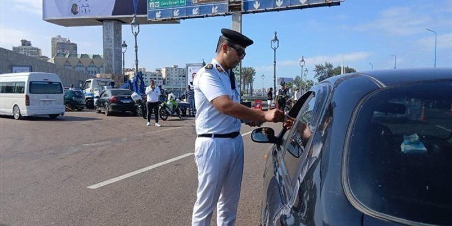 للحد من نزيف الأسفلت، المرور يفحص 1115 سائقًا وضبط 43 متعاطي مخدرات أعلى الطرق - المدينة برس