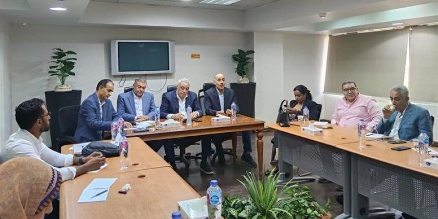 غرفة شركات السياحة تعلن انطلاق أولى رحلات العمرة للموسم الجديد - المدينة برس