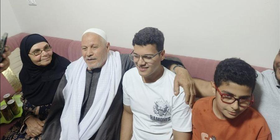 محمد أيمن السادس على الجمهورية بالثانوية العامة: كنت واثق من إجاباتي وحلمي اتحقق وهدخل كلية الطب - المدينة برس