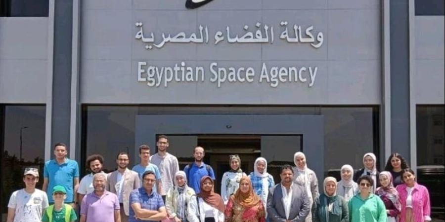 جامعة القاهرة تنظم زيارة علمية إلى وكالة الفضاء المصرية - المدينة برس