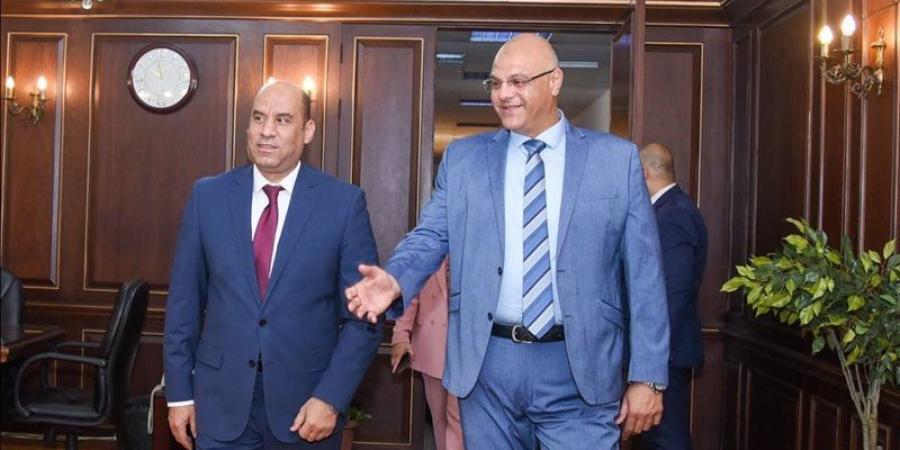 محافظ الإسكندرية يستقبل وزير العمل لمتابعة جهود دعم التشغيل والتدريب المهني - المدينة برس