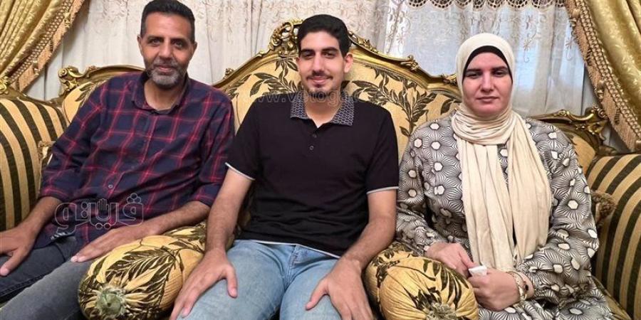 العاشر على الجمهورية علمي علوم من بورسعيد: ربنا ثم أهلي سبب تفوقي (فيديو) - المدينة برس