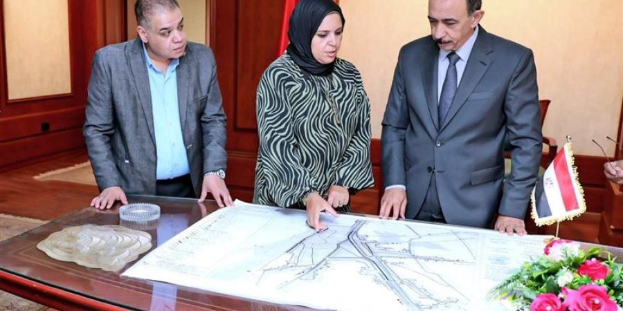محافظ سوهاج يعتمد لوحة تحديث المخطط الاستراتيجي العام لمدينة المنشاة - المدينة برس