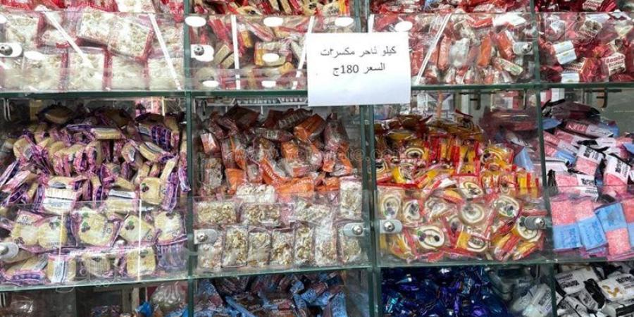 أغلى علب الحلوى مع اقتراب احتفالات المولد النبوى - المدينة برس
