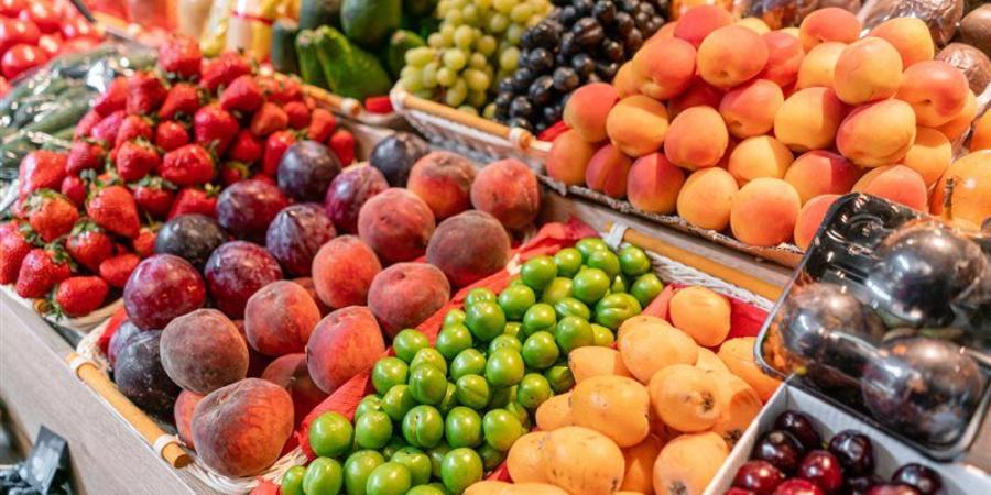أسعار الفاكهة اليوم، ارتفاع البلح البارحي 50 جنيها وانخفاض العنب والكمثرى الخشابي - المدينة برس