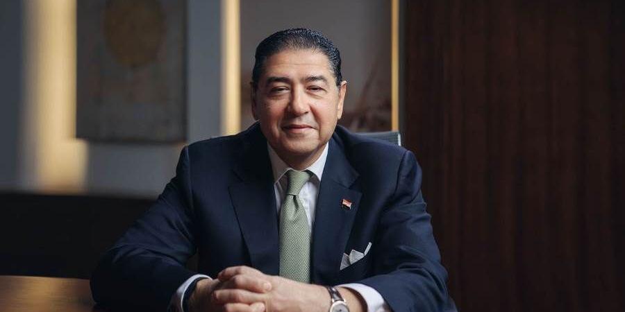 هشام عز العرب يواصل حضوره الإقليمي باختياره ضمن قائمة فوربس لأقوى الرؤساء التنفيذيين 2026 - بوابة المدينة برس