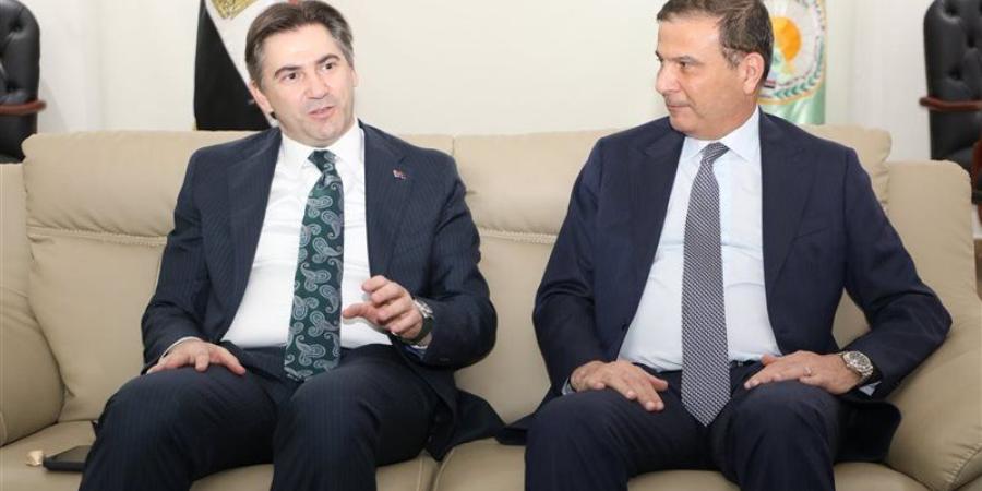 وزير الزراعة يبحث مع نائب نظيره التركي زيادة التبادل التجاري وتعزيز الاستثمارات - المدينة برس