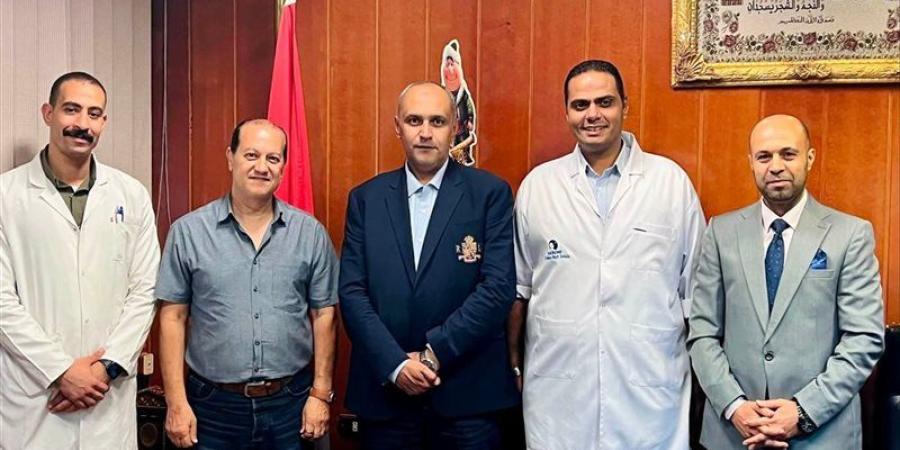 مدير الصحة بالإسكندرية يتفقد مستشفى رأس التين النموذجي - المدينة برس