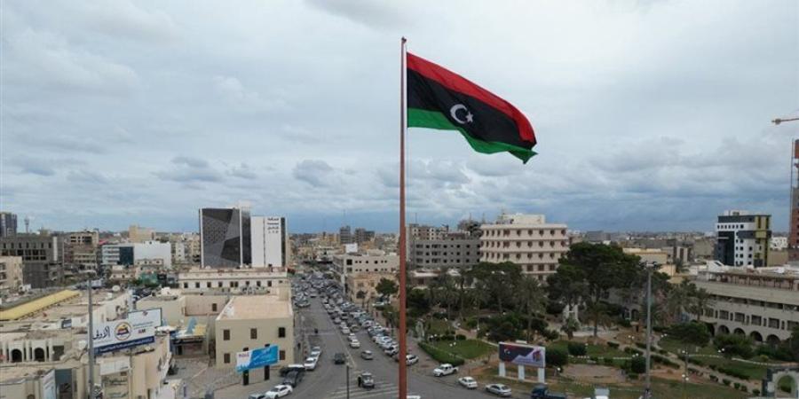 طوارئ قصوى في ليبيا بعد انهيار خزان وقود إثر استهدافه بالزاوية - المدينة برس
