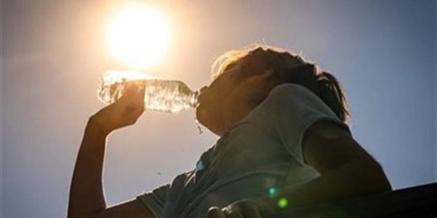 طقس الأربعاء، الرايات الحمراء تدق ناقوس الخطر بـ 5 شواطئ - المدينة برس