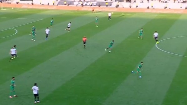 أهلي جدة يتقدم على الشباب برباعية بالشوط الأول في دوري روشن