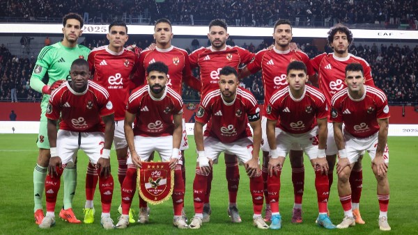 إعلامي يثير الجدل بشأن أداء الأهلي في المباريات الأخيرة
