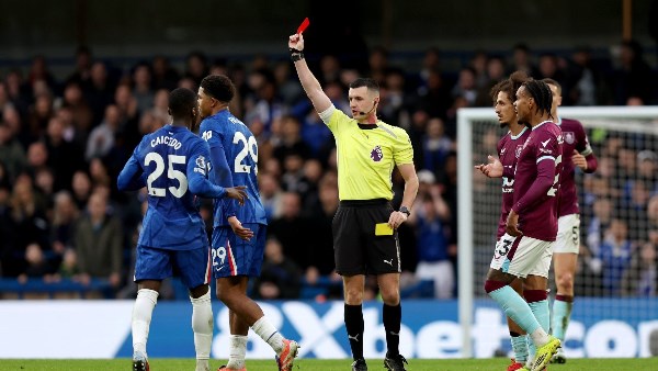 تشيلسي يسقط في فخ التعادل أمام بيرنلي بالدوري الإنجليزي