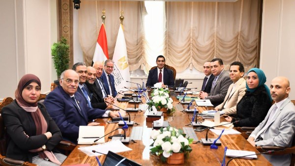 وزير الشباب والرياضة يلتقي المنظمة المصرية لمكافحة المنشطات لبحث تعزيز التعاون