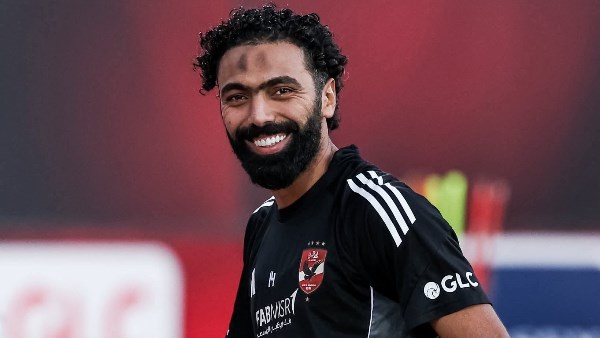 أحسن حاجة شوفتها.. حسين الشحات يدعم صاحب صفحة إيجيبت كدة كدة