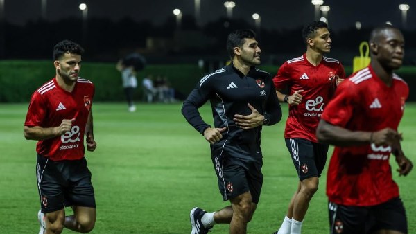 توروب في ورطة.. 5 غيابات تضرب الأهلي قبل مواجهة سموحة بالدوري