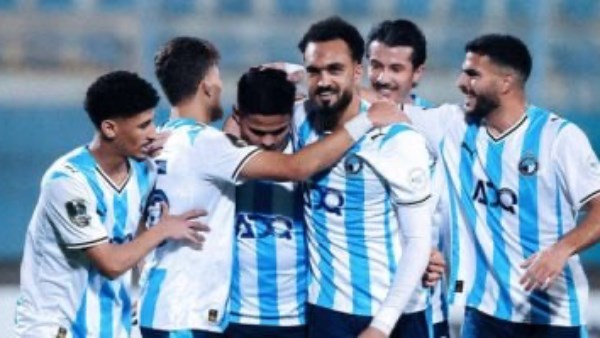 بدون حضور جماهيري.. تعديل مفاجئ لموعد مباراة بيراميدز والجيش الملكي بسبب رمضان