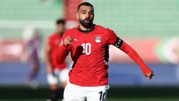 دولاب بطولات محمد صلاح من منزله ..شاهد