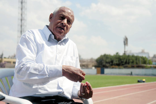 أضا ينعى مصطفى رياض أسطورة الترسانة ومنتخب مصر