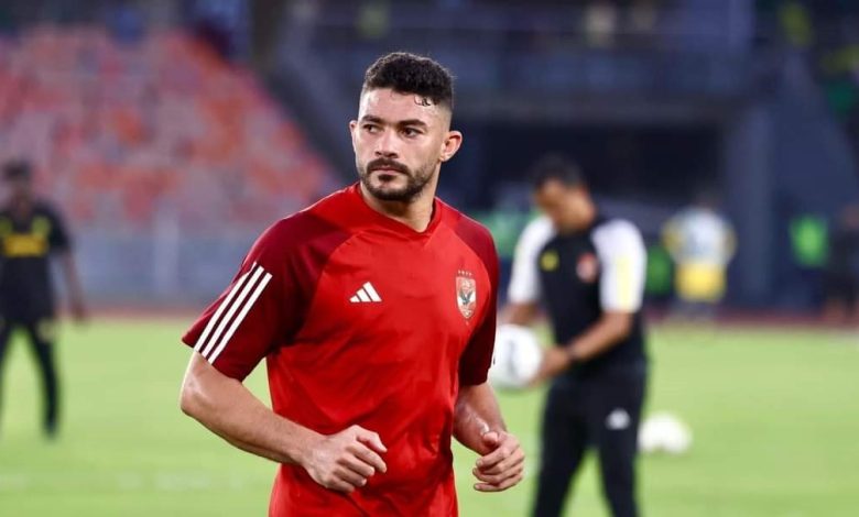 ياسر إبراهيم يعود لخط دفاع الاهلي في مواجهة زد بالدوري