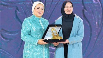 تكريم آيات إبراهيم من السيدة انتصار السيسي في اليوم العالمي للمرأة